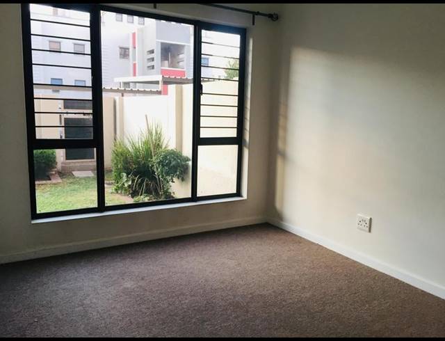 1 BEDROOM PROPERTY TO RENT IN FOURWAYS